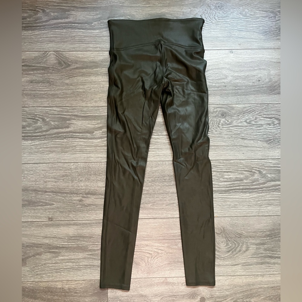 SPANX Olive Army Green Liquid Faux Leather Casual Party Biker Leggings Size M - Picture 2 of 6